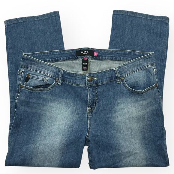 TORRID Distressed High Rise Jeans Medium Wash Slim Straight Denim Stretch 20 - Picture 3 of 8